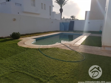 L 239 -                            بيع
                           Villa avec piscine Djerba